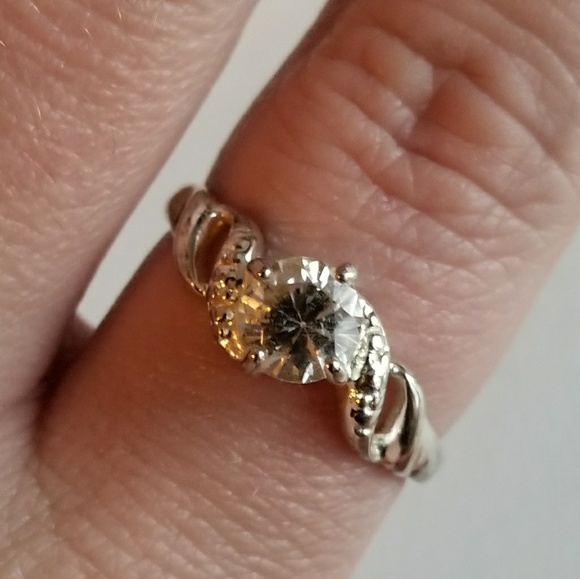 Vintage Lind ring faux diamond ring silver tone size 11 eleven solitaire - Picture 3 of 7